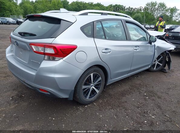 4S3GTAC62K3759391 2019 SUBARU IMPREZA Silver Trasero derecho