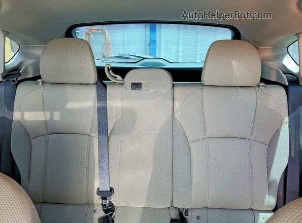 4S3GTAC66K3728869 2019 SUBARU IMPREZA White Вид задніх сидінь