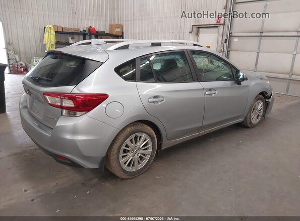 4S3GTAD60J3715810 2018 SUBARU IMPREZA Silver Trasero derecho