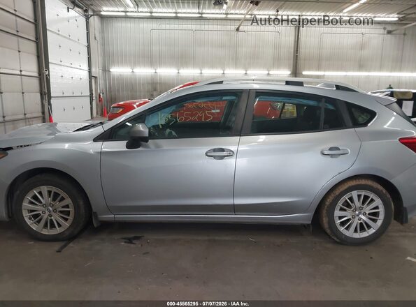 4S3GTAD60J3715810 2018 SUBARU IMPREZA Silver Vista interior de 360 grados