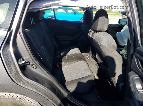 4S3GTAD60L3720153 2020 SUBARU IMPREZA Gray Rear seats view