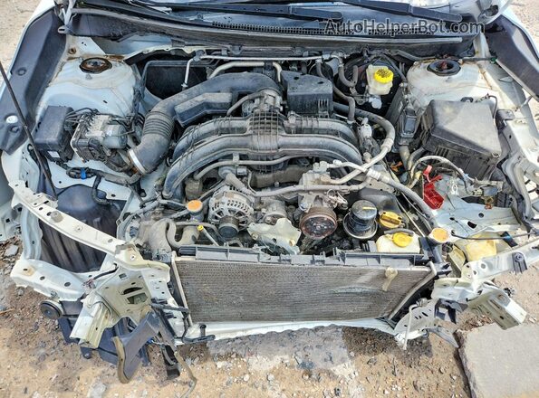 4S3GTAD61H3707466 2017 SUBARU IMPREZA White Widok wnętrza z tyłu