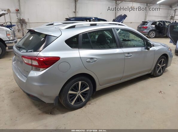 4S3GTAD64K3719327 2019 SUBARU IMPREZA Silver Trasero derecho