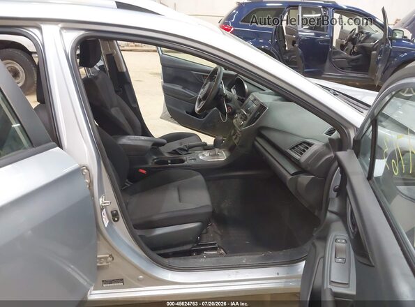 4S3GTAD64K3719327 2019 SUBARU IMPREZA Silver Vista interior delantera