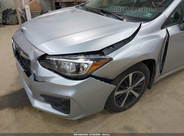 4S3GTAD64K3719327 2019 SUBARU IMPREZA Silver Vista frontal
