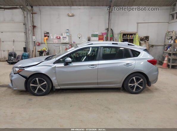 4S3GTAD64K3719327 2019 SUBARU IMPREZA Silver Vista interior de 360 grados
