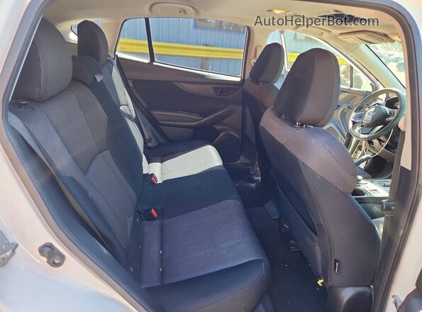4S3GTAD67H3700330 2017 SUBARU IMPREZA White Հետևի նստատեղերի տեսք
