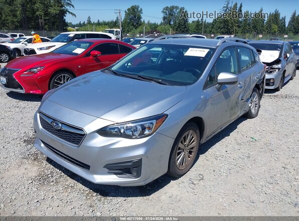 4S3GTAD69H3740635 2017 SUBARU IMPREZA Silver Vista tres cuartos delantera izquierda