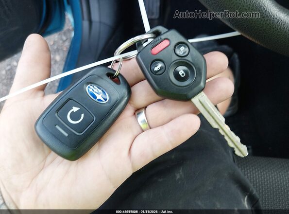 4S3GTAD69J3727597 2018 SUBARU IMPREZA Синий Вид панели приборов