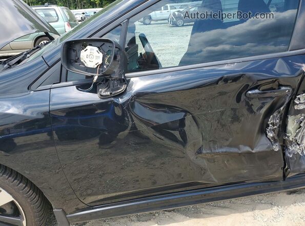 4S3GTAL67H3750372 2017 SUBARU IMPREZA Черный Вид салона спереди