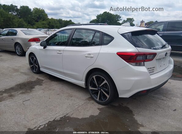 4S3GTAM61N3729026 2022 SUBARU IMPREZA White Trasero izquierdo