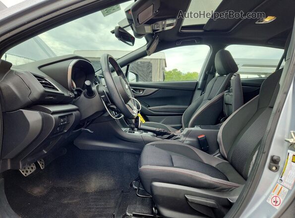 4S3GTAM63H3715830 2017 SUBARU IMPREZA Silver Widok wnętrza z przodu