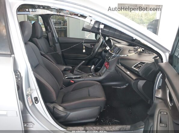 4S3GTAM6XH3742135 2017 SUBARU IMPREZA Silver წინა სალონის ხედი