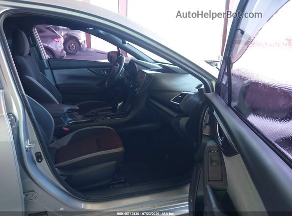 4S3GTAM6XL3722296 2020 SUBARU IMPREZA Серебряный Вид салона спереди
