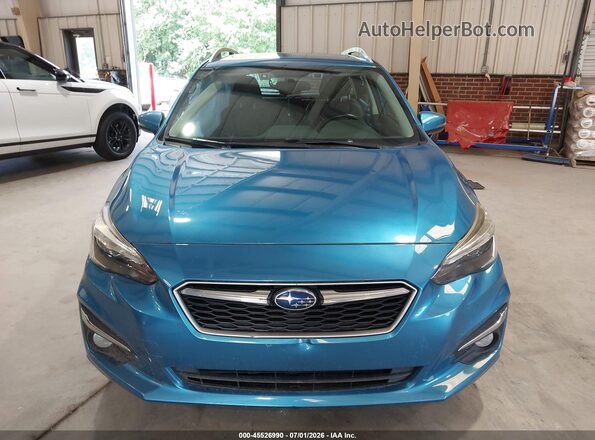 4S3GTAT64H3743220 2017 SUBARU IMPREZA Blue Vista interior trasera