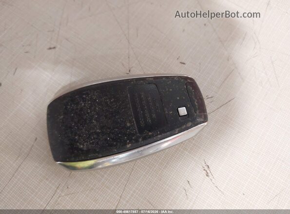 4S3GTAU69H3728548 2017 SUBARU IMPREZA Синий Вид панели приборов