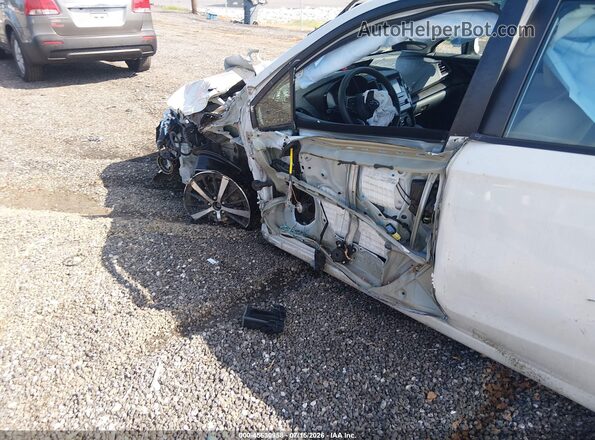 4S3GTAV66N3715640 2022 SUBARU IMPREZA White Vista frontal