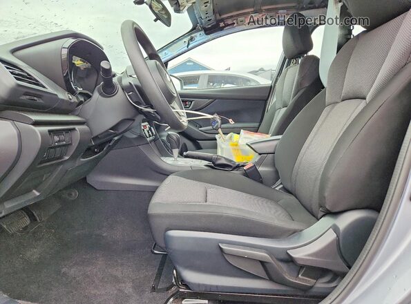 4S3GTAV68P3709857 2023 SUBARU IMPREZA Silver Вид салону спереду
