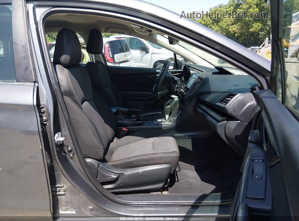 4S3GTAV6XM3705966 2021 SUBARU IMPREZA Gray Front interior view