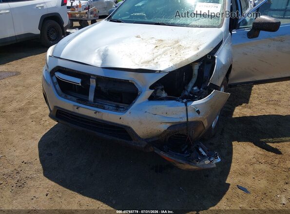 4S4BSAAC1J3218025 2018 SUBARU OUTBACK Silver Front view