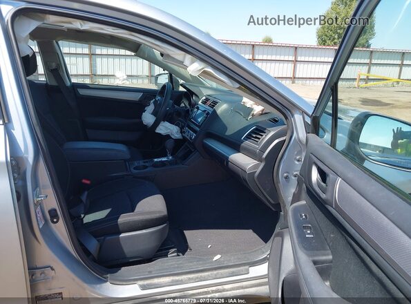 4S4BSAAC1J3218025 2018 SUBARU OUTBACK Silver Front interior view