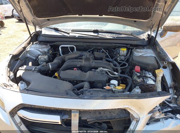 4S4BSAAC1J3218025 2018 SUBARU OUTBACK Silver Rear view
