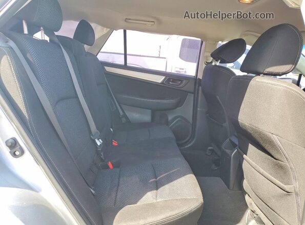 4S4BSAAC1J3280475 2018 SUBARU OUTBACK White უკანა სალონის ხედი