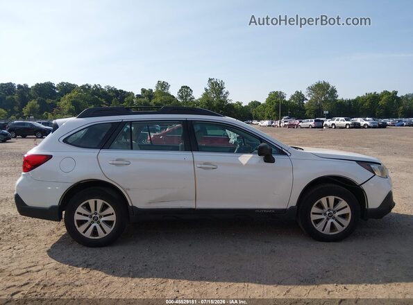 4S4BSAAC3J3316974 2018 SUBARU OUTBACK White Widok wnętrza z tyłu