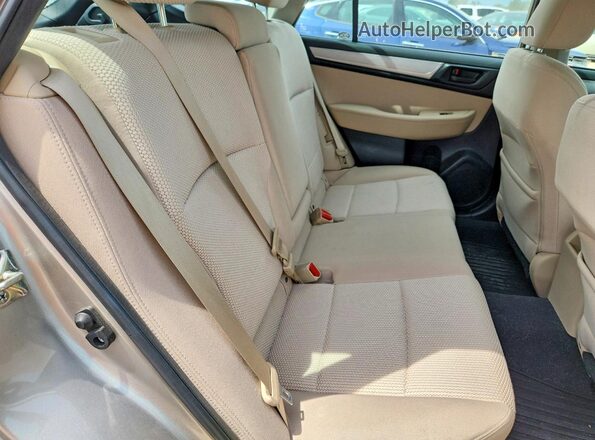 4S4BSAAC8H3359779 2017 SUBARU OUTBACK Beige უკანა სავარძლების ხედი