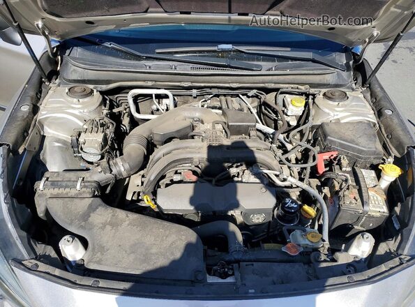 4S4BSABC4K3289980 2019 SUBARU OUTBACK Gold Rear interior view