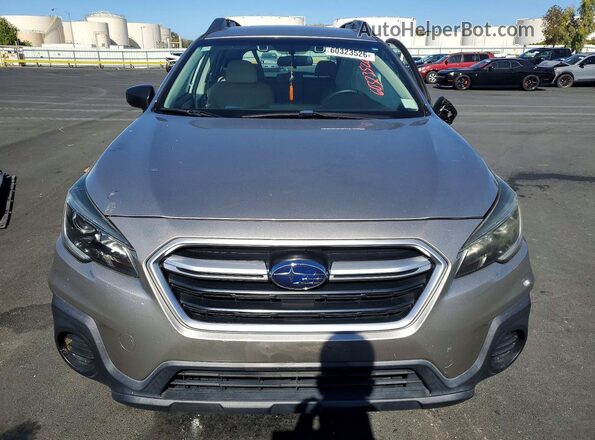 4S4BSABC4K3289980 2019 SUBARU OUTBACK Gold Front view