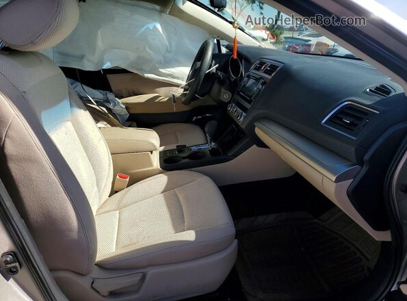 4S4BSABC4K3289980 2019 SUBARU OUTBACK Gold Front interior view