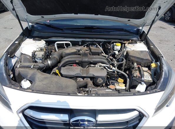 4S4BSABCXK3371907 2019 SUBARU OUTBACK White უკანა ხედი