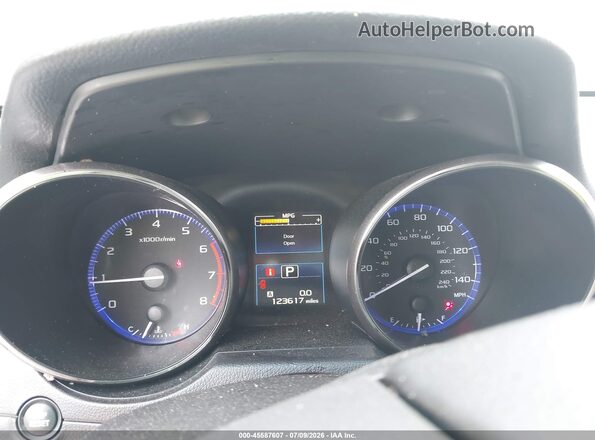 4S4BSACC2H3301664 2017 SUBARU OUTBACK Silver უკანა სავარძლების ხედი