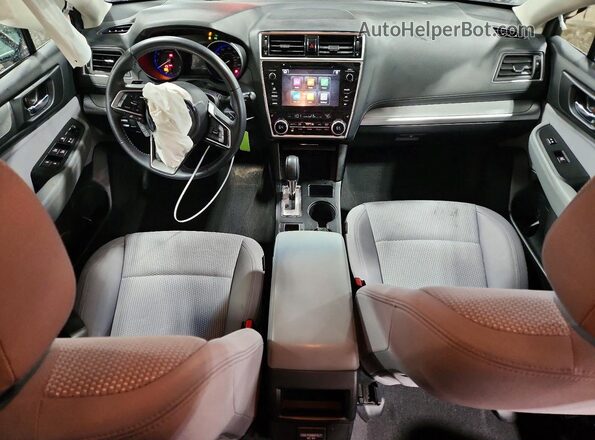 4S4BSACC3J3283083 2018 SUBARU OUTBACK Gray Առջևի վահանակի տեսք