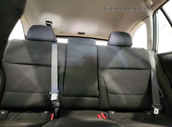 4S4BSACC5J3233785 2018 SUBARU OUTBACK Серебряный Вид задних сидений