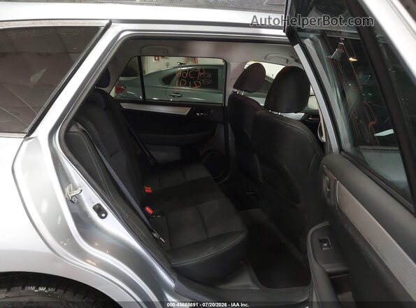 4S4BSACC7H3373993 2017 SUBARU OUTBACK Silver Widok naklejki z numerem VIN