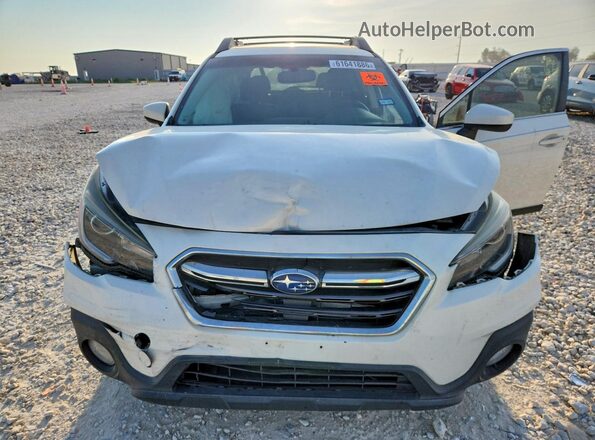 4S4BSADC1J3224659 2018 SUBARU OUTBACK White Vista del compartimento del motor