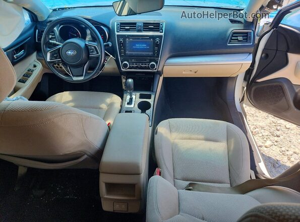 4S4BSAFC0K3231942 2019 SUBARU OUTBACK White Widok deski rozdzielczej
