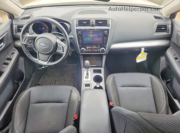 4S4BSAFC2J3389780 2018 SUBARU OUTBACK Белый Вид панели приборов