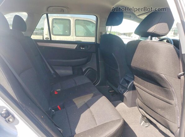 4S4BSAFC2K3226922 2019 SUBARU OUTBACK Silver Widok wnętrza z tyłu