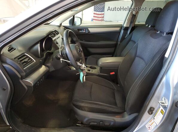 4S4BSAFC3J3390307 2018 SUBARU OUTBACK Серебряный Вид салона спереди