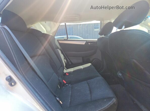 4S4BSAFC3K3210678 2019 SUBARU OUTBACK White უკანა სალონის ხედი