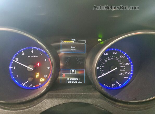 4S4BSAFC4K3206946 2019 SUBARU OUTBACK Maroon Instrument cluster view