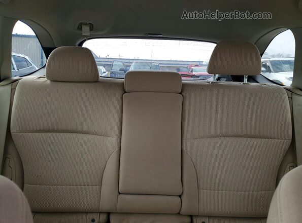 4S4BSAFC6H3219352 2017 SUBARU OUTBACK Silver Հետևի նստատեղերի տեսք