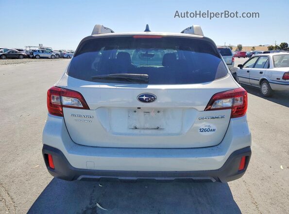 4S4BSAFC6J3219986 2018 SUBARU OUTBACK White უკანა ხედი