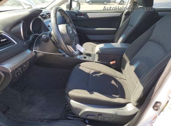 4S4BSAFC6J3219986 2018 SUBARU OUTBACK White წინა სალონის ხედი