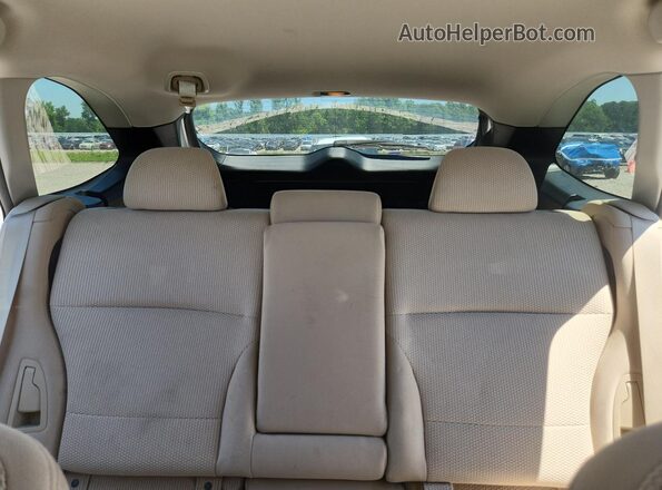 4S4BSAFC6J3390608 2018 SUBARU OUTBACK White Vista de los asientos traseros