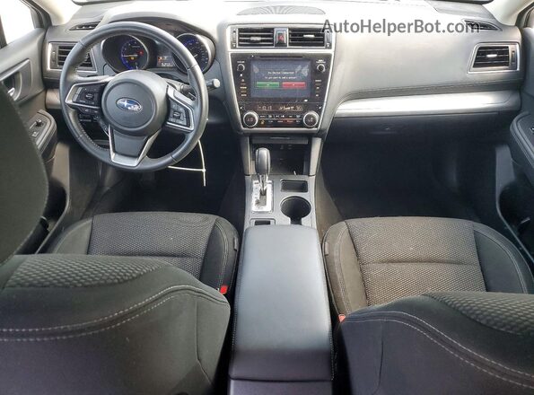 4S4BSAFC7J3390407 2018 SUBARU OUTBACK Синий Вид панели приборов
