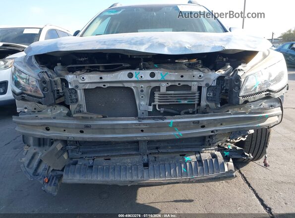 4S4BSAFC8J3348814 2018 SUBARU OUTBACK Silver Vista frontal